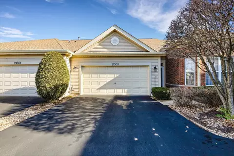 21503 W Empress Ln, Plainfield, IL 60544 photo 2