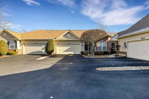 21503 W Empress Ln, Plainfield, IL 60544 photo 3