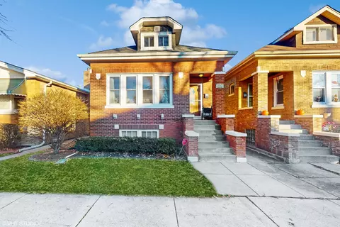 926 Thomas Ave, Forest Park, IL 60130