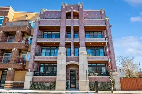 5061 N Lincoln Ave #301, Chicago, IL 60625