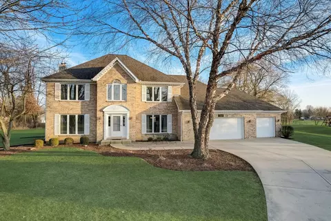 7 N969 Brittany Ct, Saint Charles, IL 60175