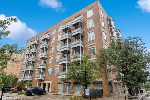 949 W Madison St #B409, Chicago, IL 60607