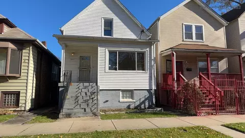 8643 S Manistee Ave, Chicago, IL 60617