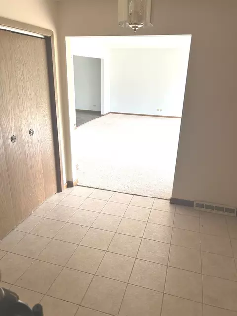 1125 Morningside Dr, Elgin, IL 60123 photo 14
