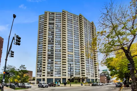 3930 N Pine Grove Ave #1113, Chicago, IL 60613