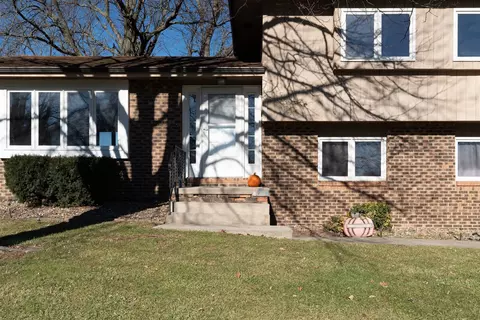 1714 Ebel Dr, Normal, IL 61761 photo 3
