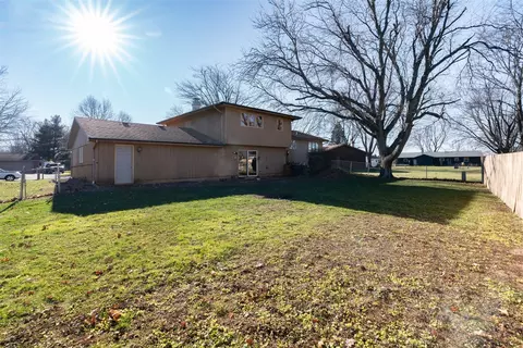 1714 Ebel Dr, Normal, IL 61761 photo 5