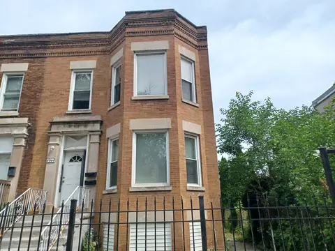 4944 W Fulton St, Chicago, IL 60644