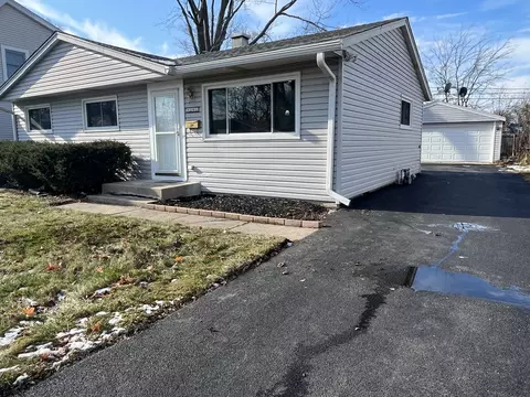 146 W Norman Ln, Wheeling, IL 60090 photo 3
