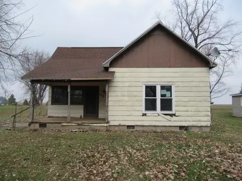 520 North St, Weldon, IL 61882
