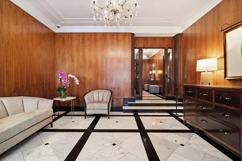 73 Elm St #6C, Chicago, IL 60611 photo 3