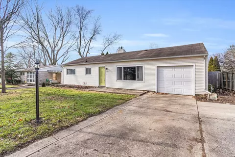 1723 Westhaven Dr, Champaign, IL 61820