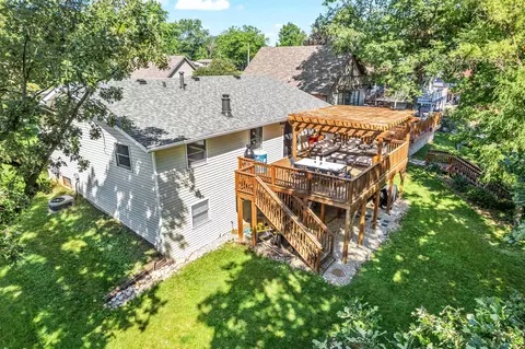 312 Holiday Dr, Lake Holiday, IL 60552