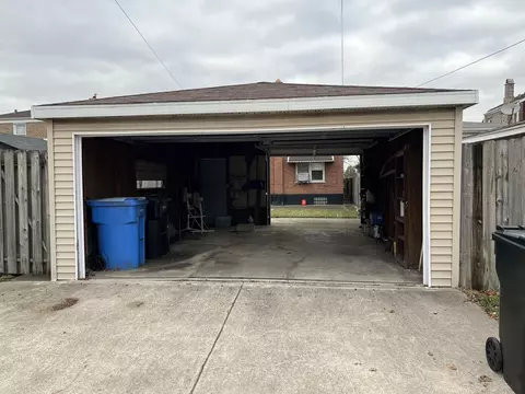 643 E 100th St, Chicago, IL 60628 photo 9