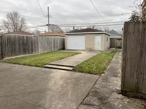 643 E 100th St, Chicago, IL 60628 photo 10