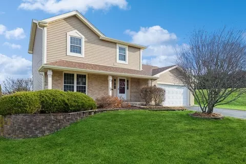 3 Sutcliff Ct, Algonquin, IL 60102 photo 2