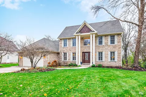 520 Spruce Tree Dr, Cary, IL 60013