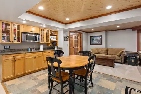 520 Spruce Tree Dr, Cary, IL 60013 photo 33