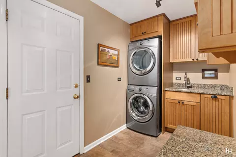 520 Spruce Tree Dr, Cary, IL 60013 photo 40