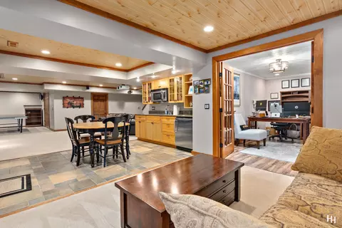 520 Spruce Tree Dr, Cary, IL 60013 photo 34