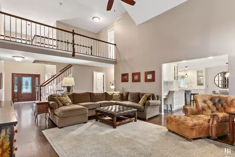 520 Spruce Tree Dr, Cary, IL 60013 photo 6