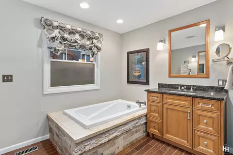 520 Spruce Tree Dr, Cary, IL 60013 photo 22