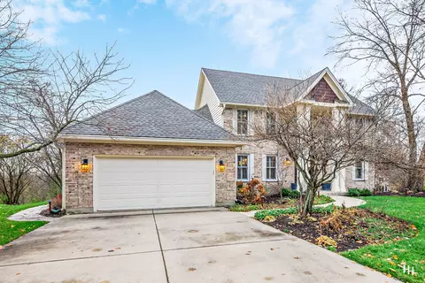 520 Spruce Tree Dr, Cary, IL 60013 photo 2