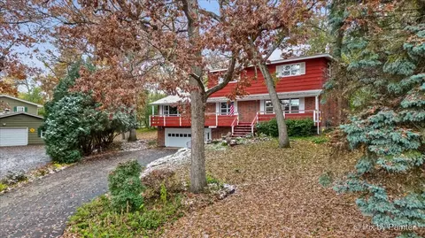1619 Mar Dr, Mchenry, IL 60051 photo 2