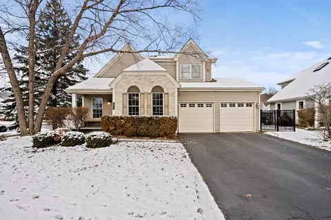 601 Delaware Ln, Elk Grove Village, IL 60007