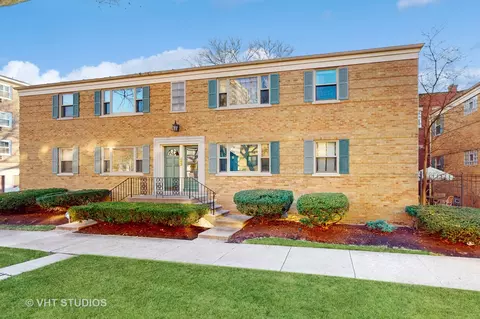 1035 Randolph St #2, Oak Park, IL 60302