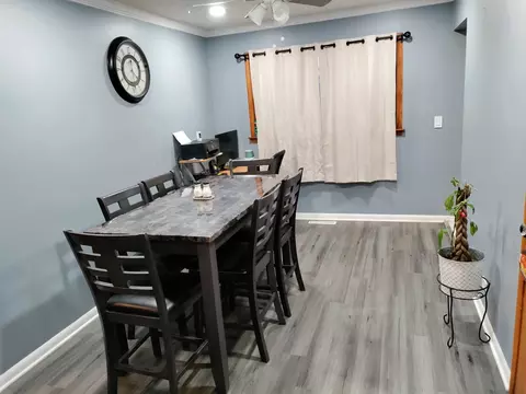 825 Goethe St, Elgin, IL 60123 photo 7