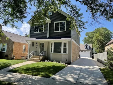 7104 N Mankato Ave, Chicago, IL 60646