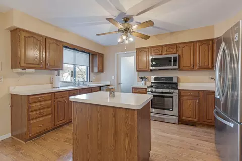 728 Balboa Ter W, Bartlett, IL 60103 photo 7