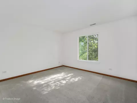215 Berkeley Dr, Bolingbrook, IL 60440 photo 22
