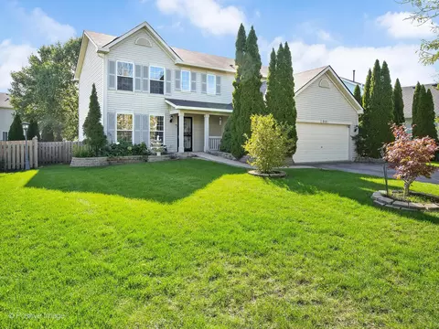 215 Berkeley Dr, Bolingbrook, IL 60440 photo 2