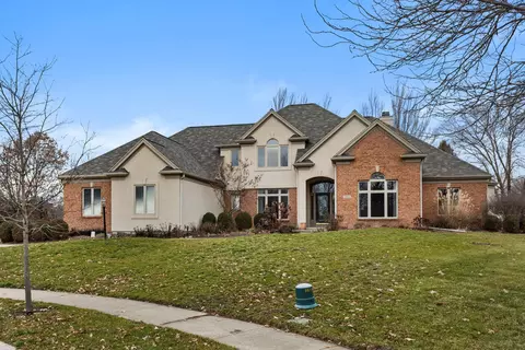 1802 Kensington Knoll Dr, Champaign, IL 61822