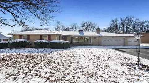 4413 Berkshire Close, Rockford, IL 61114