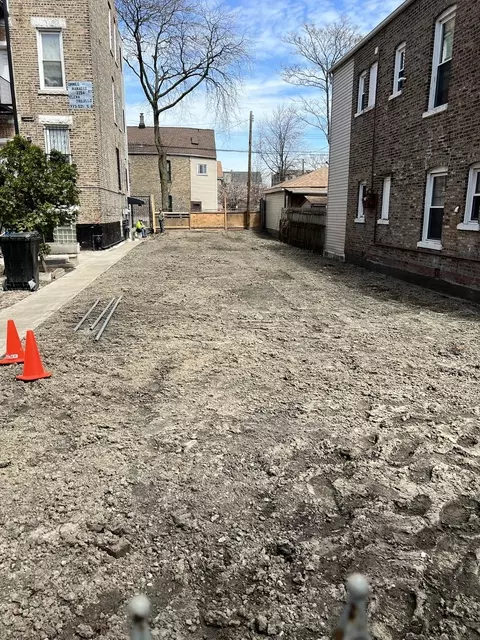 3252 W 23rd St, Chicago, IL 60623