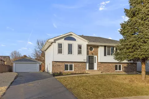 6605 Klinger Ln, Plainfield, IL 60586