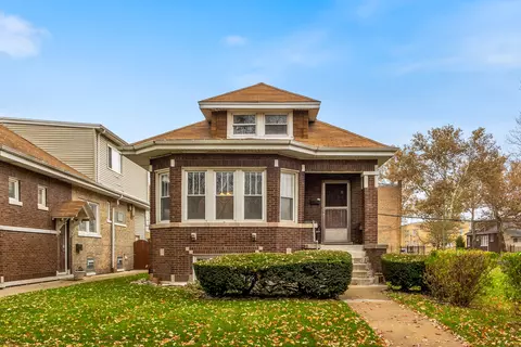 4704 W Wrightwood Ave, Chicago, IL 60639
