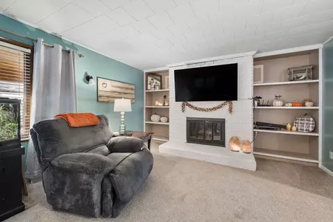 181 S Main St, Seneca, IL 61360 photo 7