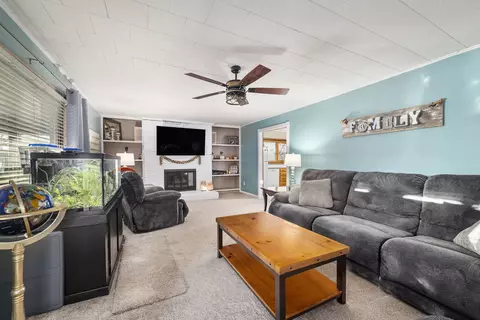 181 S Main St, Seneca, IL 61360 photo 6