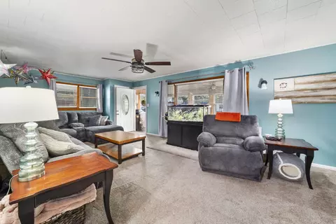 181 S Main St, Seneca, IL 61360 photo 5