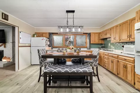 181 S Main St, Seneca, IL 61360 photo 9