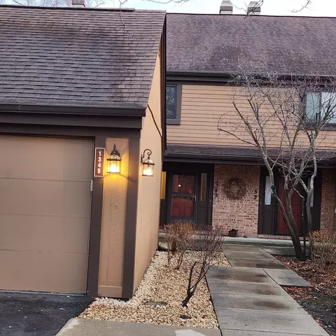 1349 Bristol Ln, Buffalo Grove, IL 60089