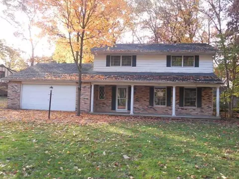 32 Shorewood Ct, Danville, IL 61832