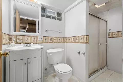 2035 Nimitz Dr, Des Plaines, IL 60018 photo 21