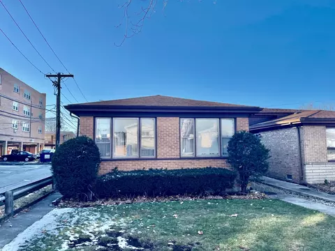 9214 Lavergne Ave, Skokie, IL 60077