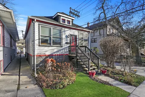 838 S East Ave, Oak Park, IL 60304