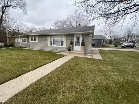 1835-1837 7th Ave, Saint Charles, IL 60174